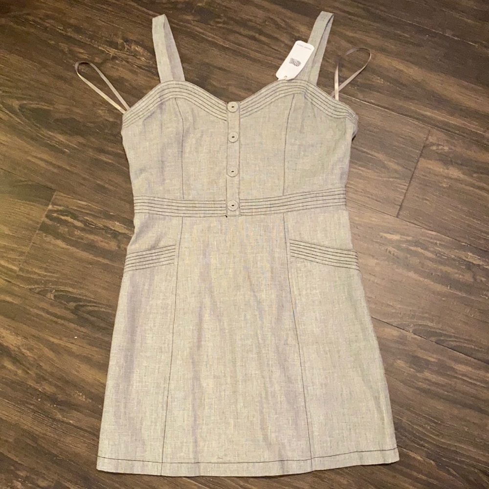 Never worn dress in medium